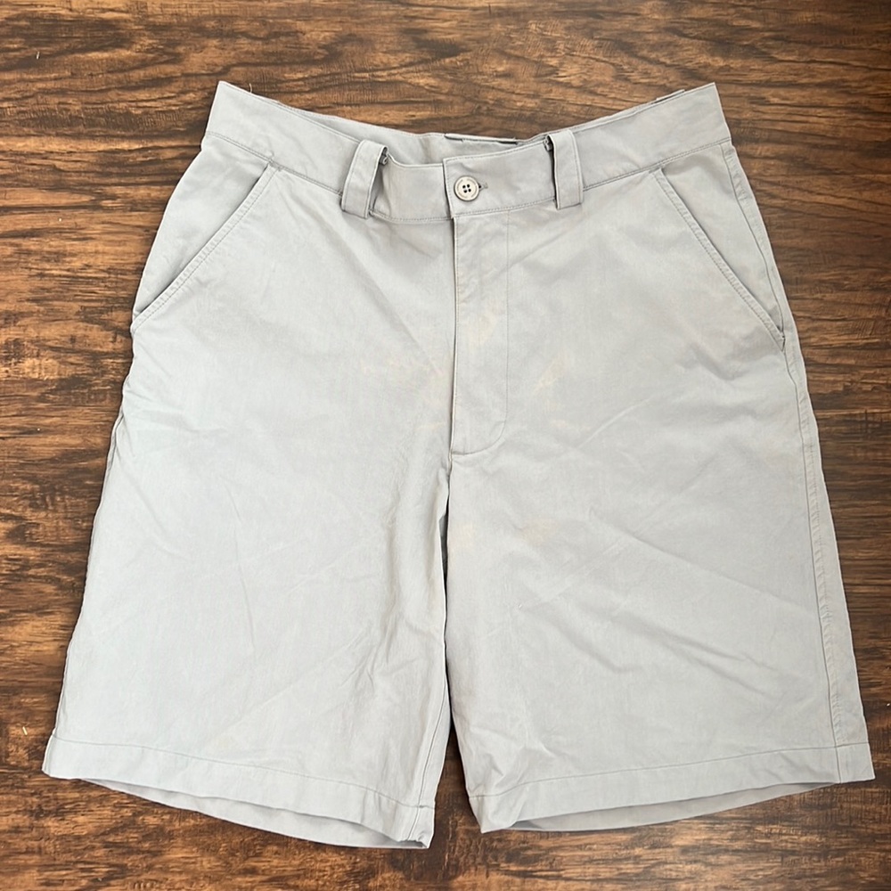 Under Armour golf shorts